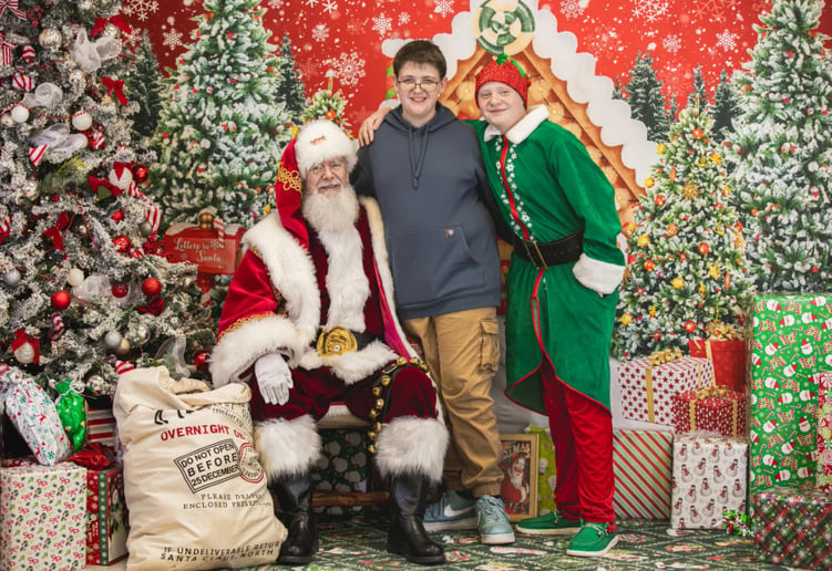 Gallery photo 10 of Southern Indiana Santa