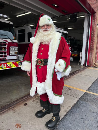 Gallery photo 2 of Southern Tier Santa