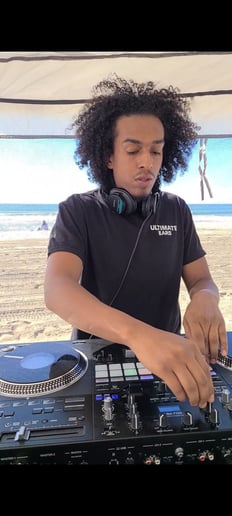 Gallery photo 3 of Your Event Soundtrack DJs (YES DJs)