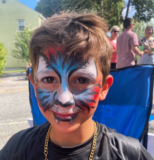 Gallery photo 1 of Sparkle Motion Face Painting
