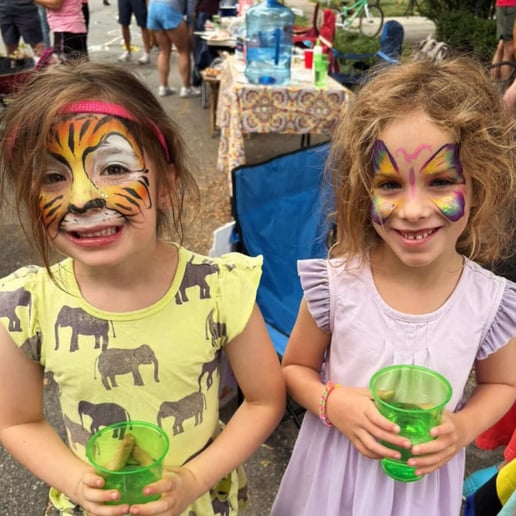 Gallery photo 3 of Sparkle Motion Face Painting