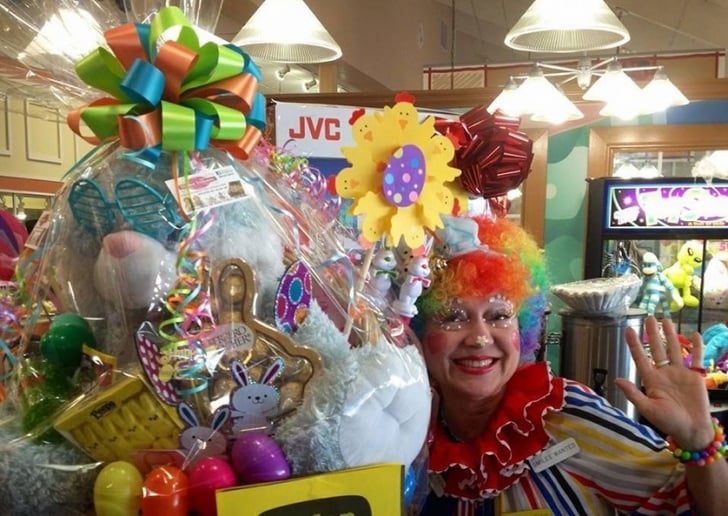 Gallery photo 3 of Sparkles The Clown