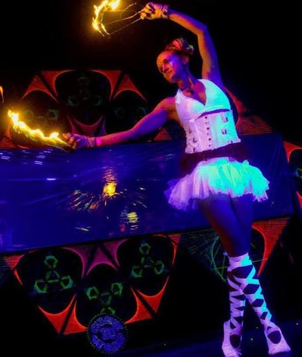 Gallery photo 1 of Sparling Fire Ballet