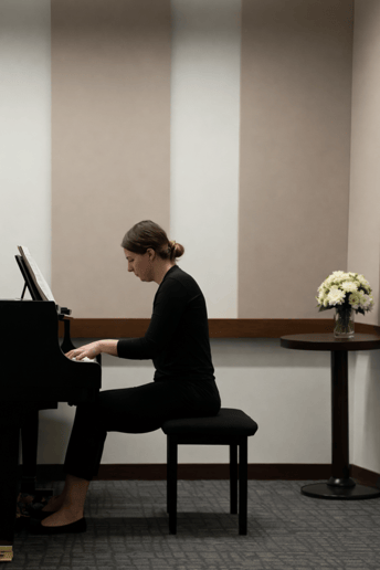 Gallery photo 1 of Special Event Pianist
