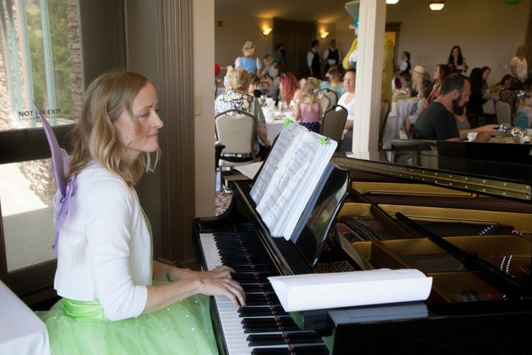 Gallery photo 4 of Special Event Talented Pianist