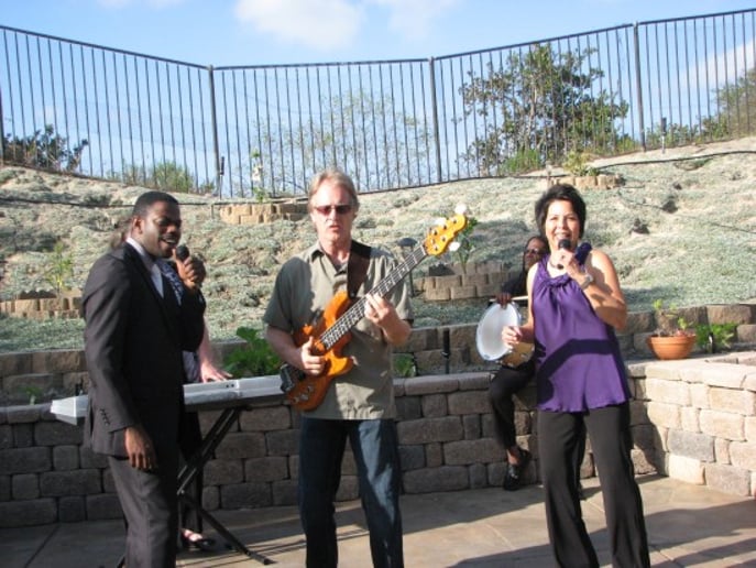Gallery photo 2 of Speedy Beers Band