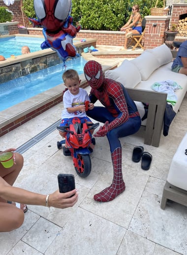 Gallery photo 12 of Spider-Man Party Character