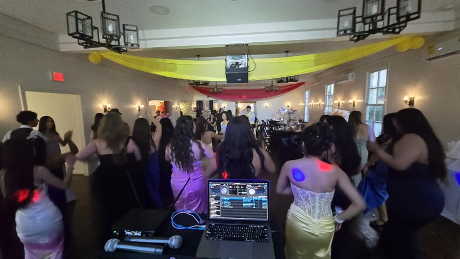 Gallery photo 1 of Spinjunkiez Entertainment