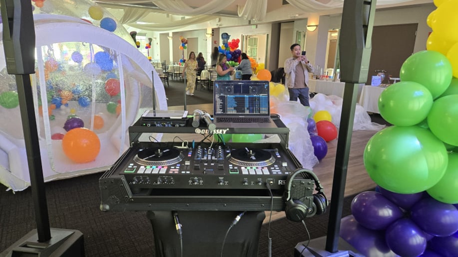 Gallery photo 3 of Spinjunkiez Entertainment