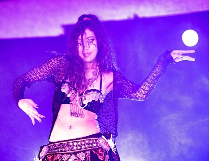 Gallery photo 7 of Eclectic Ari