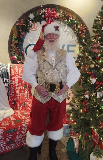 Gallery photo 3 of Spokane St. Nick