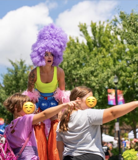 Gallery photo 5 of Lou Kramer Stiltwalker & Aerialist