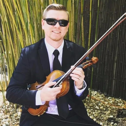Gallery photo 1 of SRQ Violinist