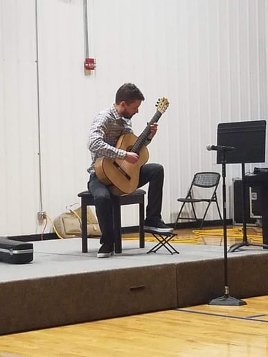 Gallery photo 1 of Stan Plays Guitar