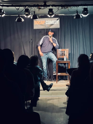 Gallery photo 2 of Stand up comedian