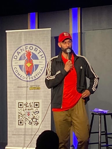 Gallery photo 3 of Stand up comedian