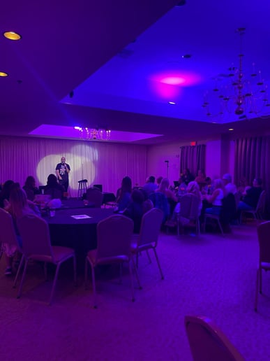 Gallery photo 3 of Stand Up Comedian Marvin Izzy