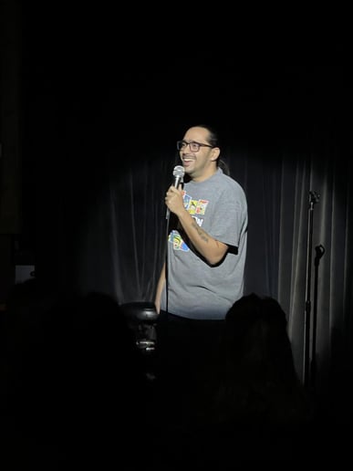 Gallery photo 5 of Stand Up Comedian Marvin Izzy