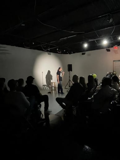 Gallery photo 6 of Stand Up Comedian Marvin Izzy
