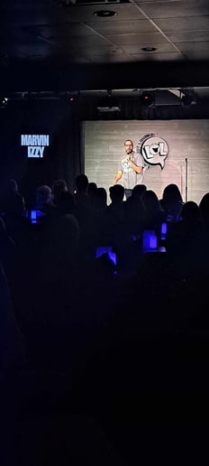 Gallery photo 10 of Stand Up Comedian Marvin Izzy