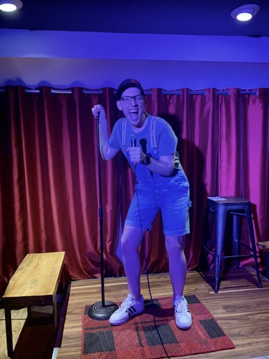 Gallery photo 1 of Stand Up Dylan