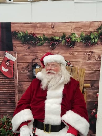 Gallery photo 10 of Stansbury Park Santa