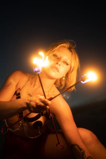 Gallery photo 1 of Star Siren