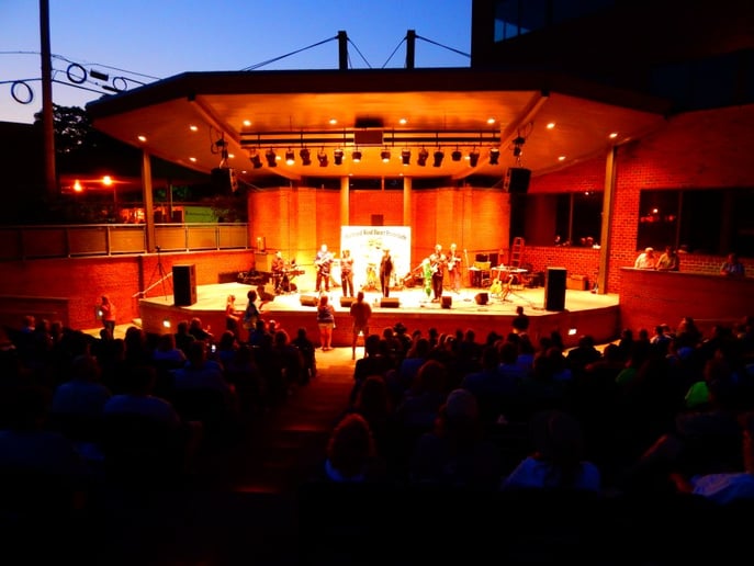 Gallery photo 2 of STARMAN: The David Bowie Tribute Band