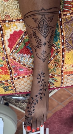 Gallery photo 6 of Starting Stars Henna