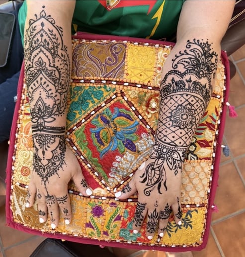 Gallery photo 7 of Starting Stars Henna