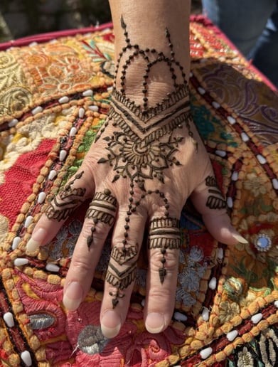 Gallery photo 8 of Starting Stars Henna