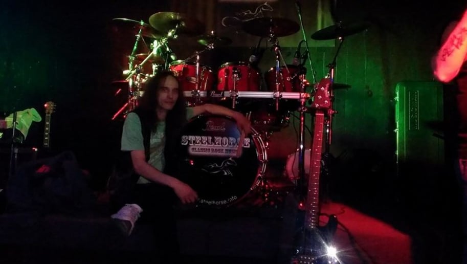 Gallery photo 3 of SteelHorse