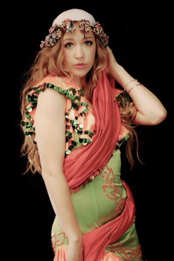 Gallery photo 2 of Stefanya