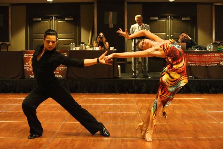 Gallery photo 1 of Step by Step- Wedding Dance Specialists