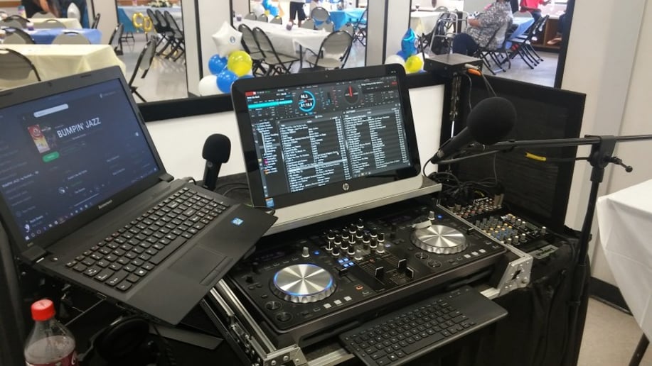 Gallery photo 4 of DJ PapaSmurf