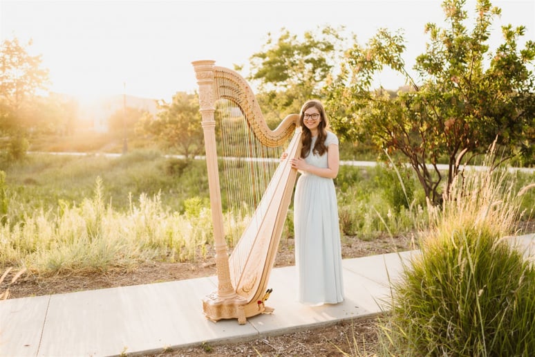 Gallery photo 1 of Stephanie - Harpist