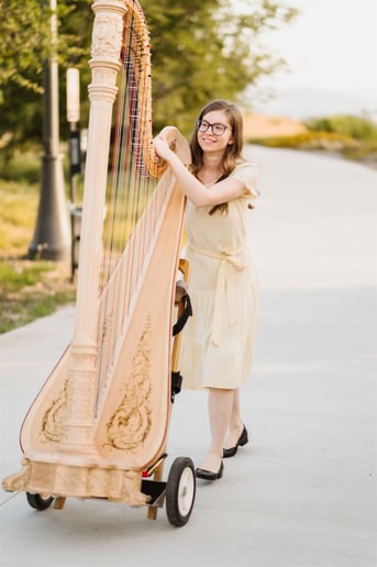 Gallery photo 3 of Stephanie - Harpist