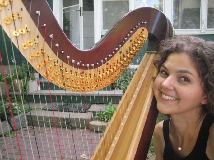 Gallery photo 3 of Stephanie Claussen, harpist