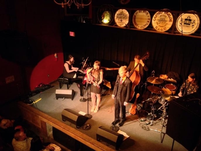 Gallery photo 5 of Stephanie Bernards, Jazz Pianist