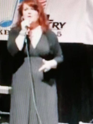 Gallery photo 6 of Stephanie Sings