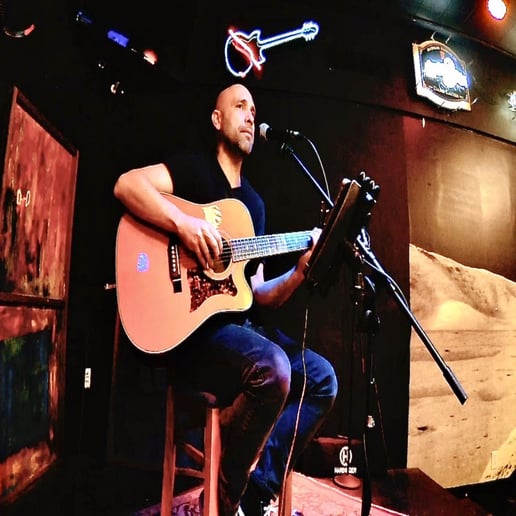 Gallery photo 5 of Stephen Perricone