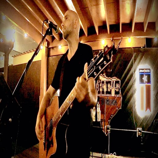 Gallery photo 1 of Stephen Perricone