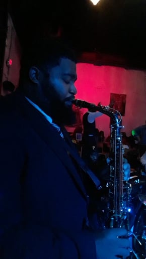 Gallery photo 3 of Stephen "Saxee" Smith