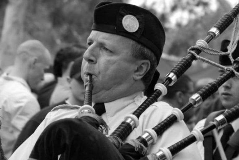 Gallery photo 15 of Stephen Wilkinson Pro Bagpiper