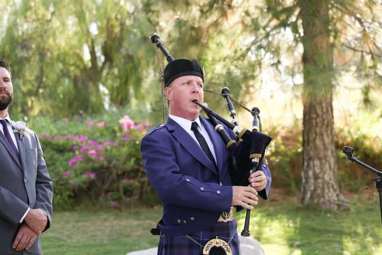 Gallery photo 24 of Stephen Wilkinson Pro Bagpiper
