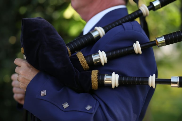 Gallery photo 25 of Stephen Wilkinson Pro Bagpiper