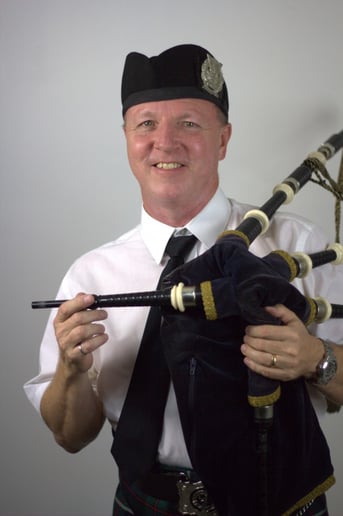 Gallery photo 5 of Stephen Wilkinson Pro Bagpiper