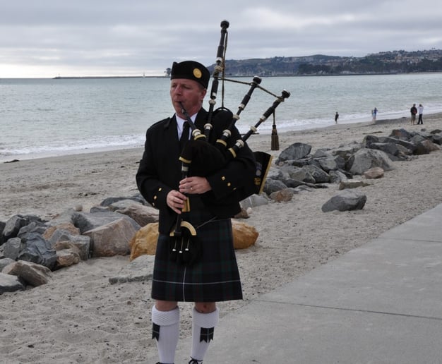 Gallery photo 30 of Stephen Wilkinson Pro Bagpiper