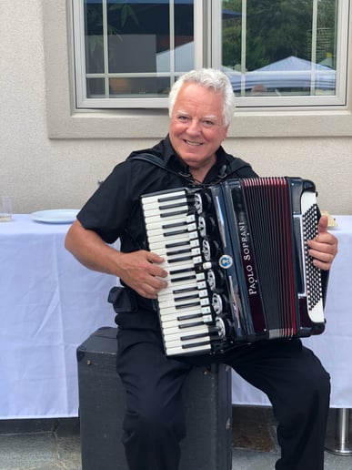Gallery photo 8 of Steve Accordion NY