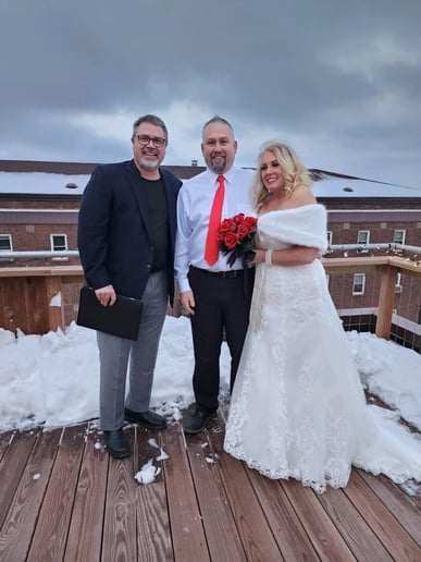 Gallery photo 3 of Love is Blind Officiant - Steve Fredlund